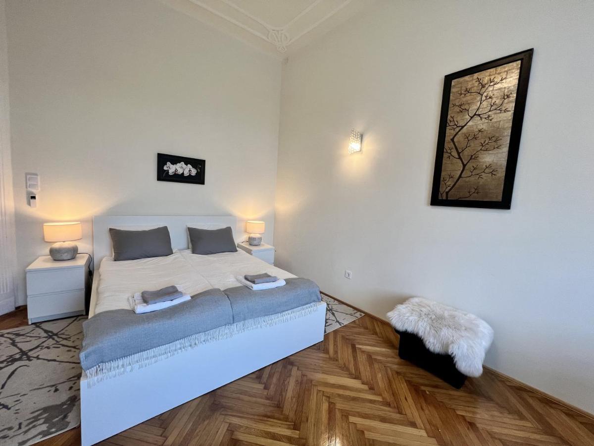 Krisztina Apartments Budapeste Exterior foto