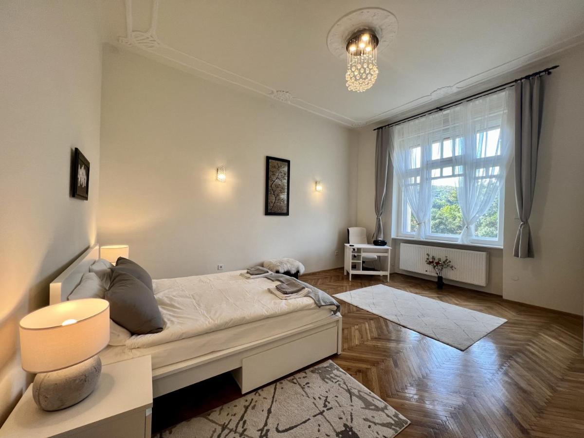 Krisztina Apartments Budapeste Exterior foto